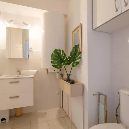 Apartment Les Coteaux Du Preconil-6 By Interhome *