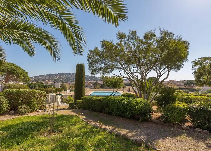 Apartamento Les Coteaux Du Preconil-6 By Interhome